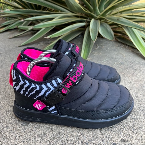 New Balance CRVN MOC Mid Zebra - Picture 1 of 9